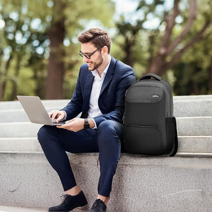 SAFARI Ace 1  Medium 30 L Laptop Backpack