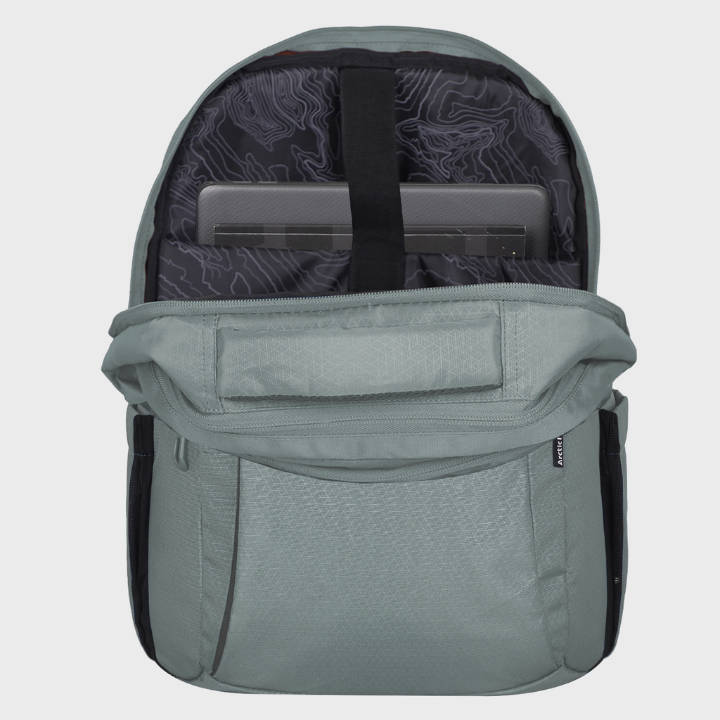Arctic Fox  Smooth 38L Laptop Backpack