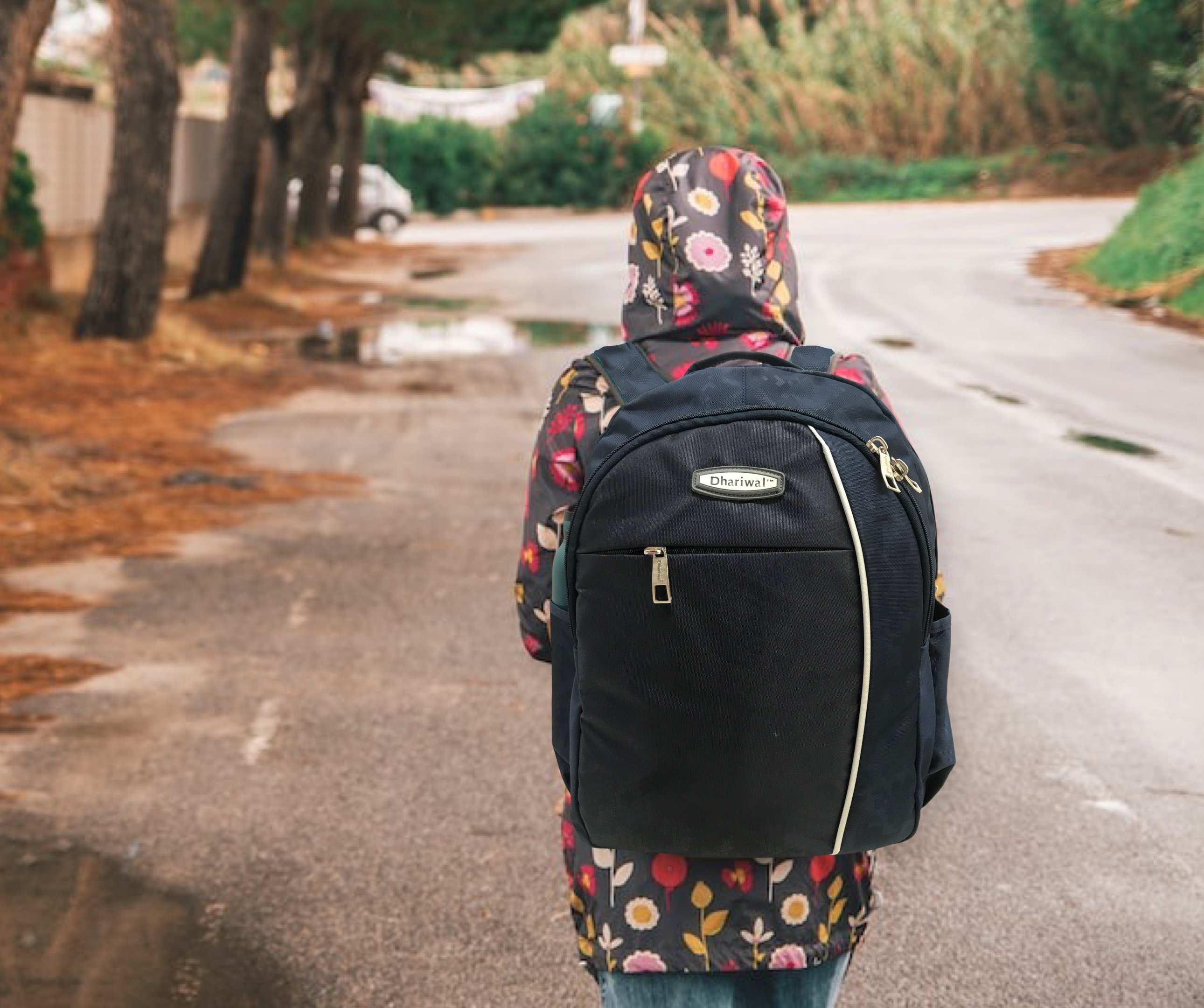 School bags sales below 300 rupees